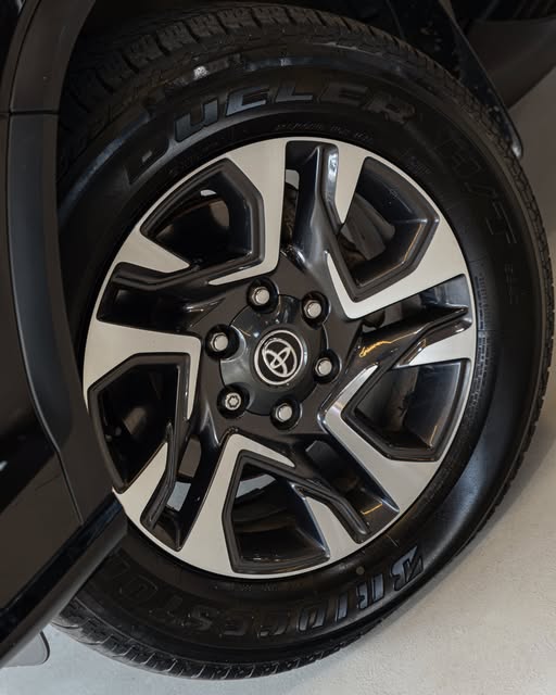 TOYOTA SW4 SRX PLATINUM - Imagem 3
