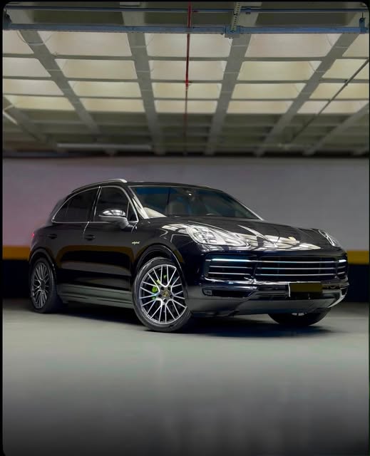 PORSCHE CAYENNE E-HYBRID - Imagem 1