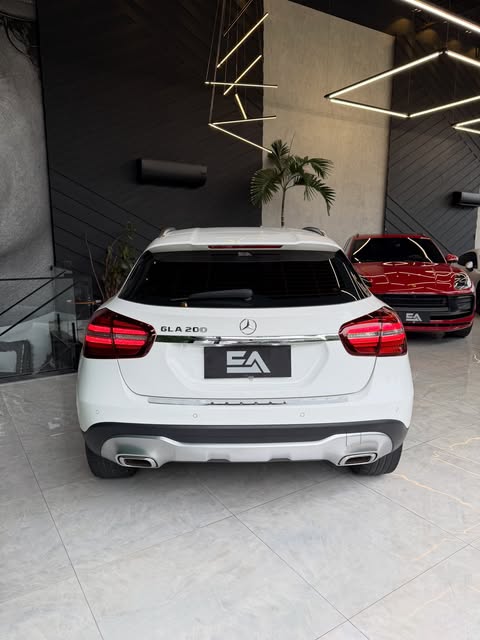 MERCEDES-BENZ GLA 200 - Imagem 10