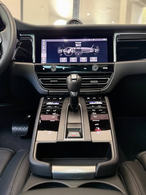 PORSCHE MACAN - Imagem 15