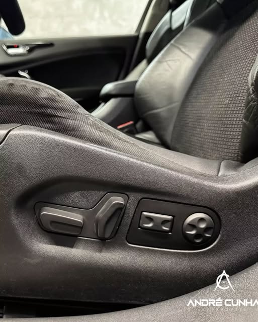 CITROËN C5 TOURER EXCLUSIVE - Imagem 12