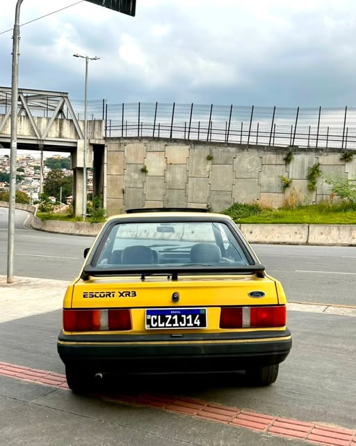 FORD ESCORT XR3 - Imagem 7