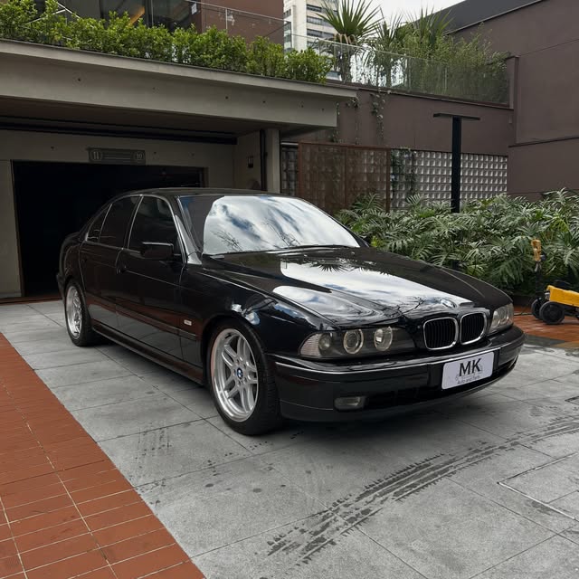 BMW 528I - Imagem 2