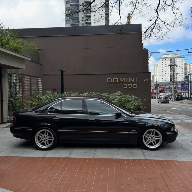 BMW 528I - Imagem 3