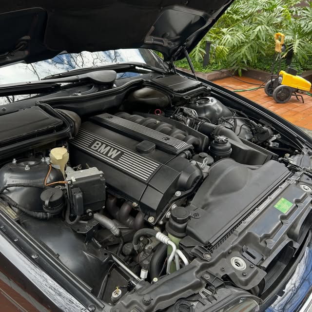 BMW 528I - Imagem 10
