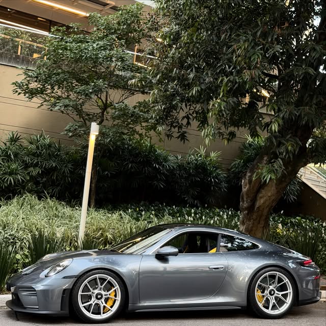 PORSCHE 911 GT3 TOURING - Imagem 16