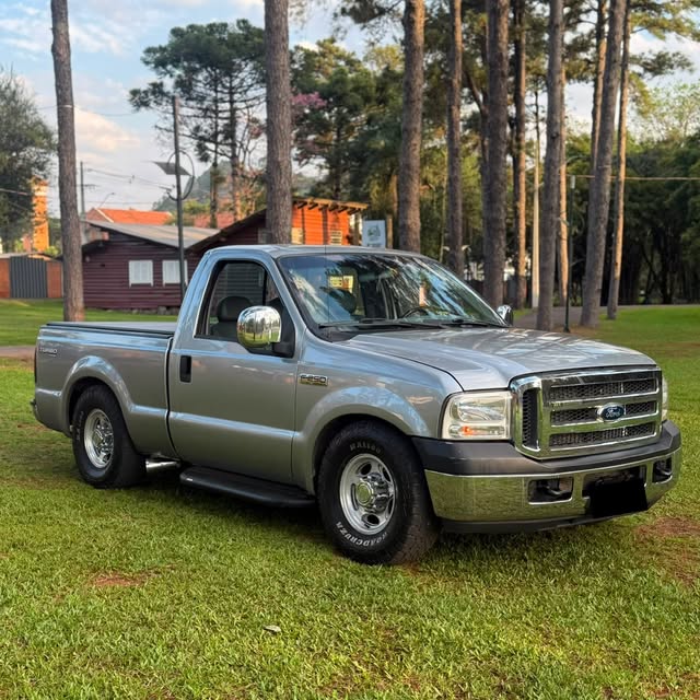 FORD F-250 XLT-L - Imagem 1