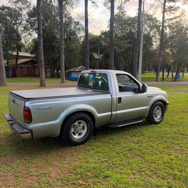 FORD F-250 XLT-L - Imagem 4