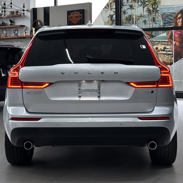 VOLVO XC60 MOMENTUM - Imagem 5