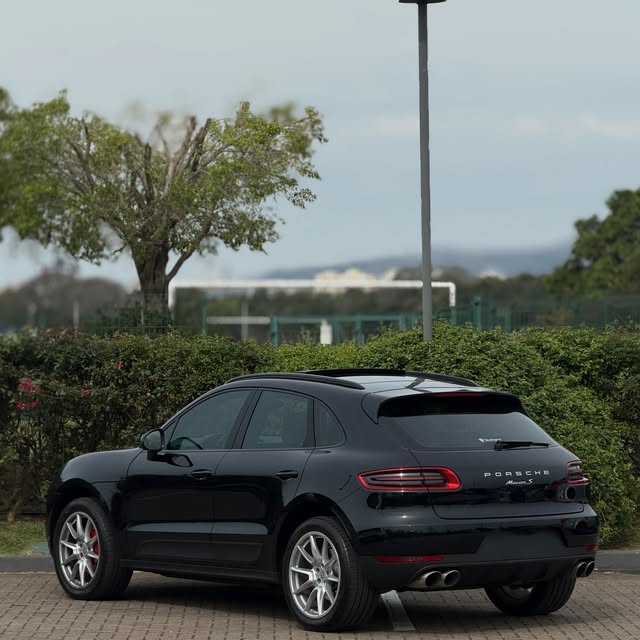 PORSCHE MACAN S - Imagem 13