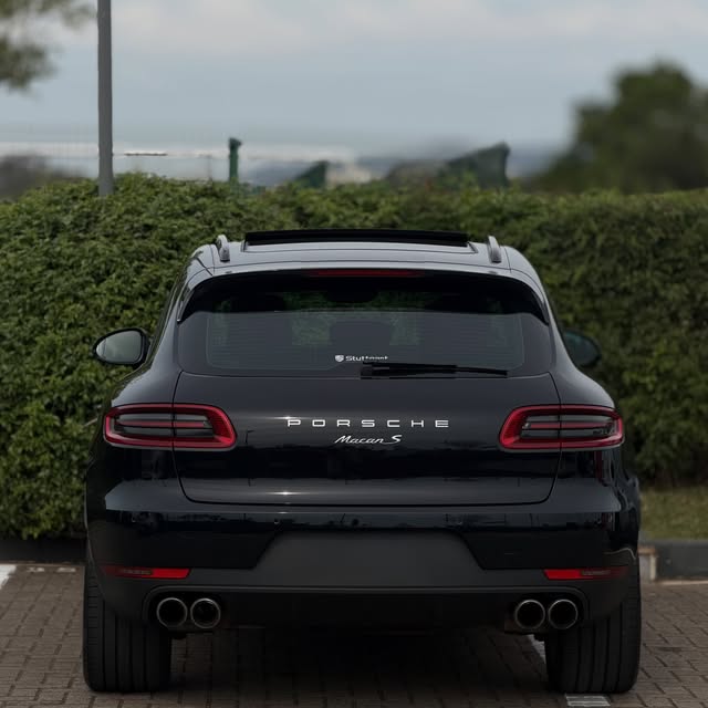 PORSCHE MACAN S - Imagem 14
