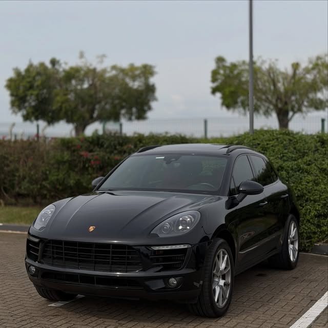 PORSCHE MACAN S - Imagem 16