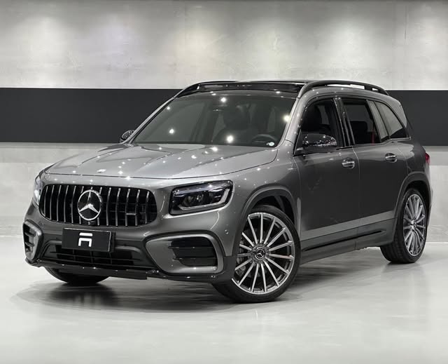 MERCEDES-BENZ GLB 35 AMG - Imagem 4