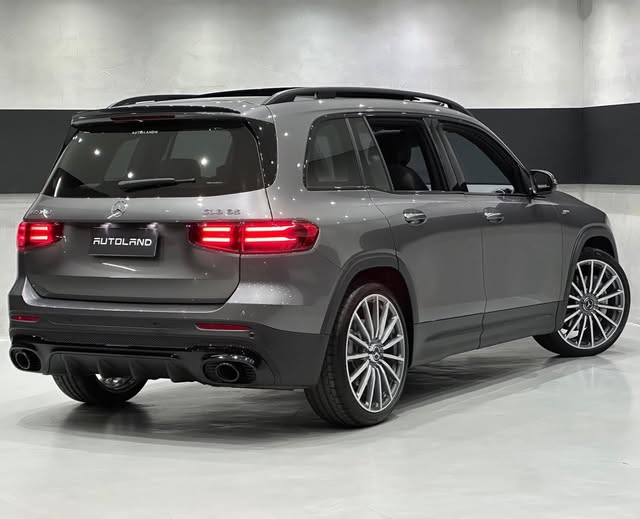 MERCEDES-BENZ GLB 35 AMG - Imagem 5