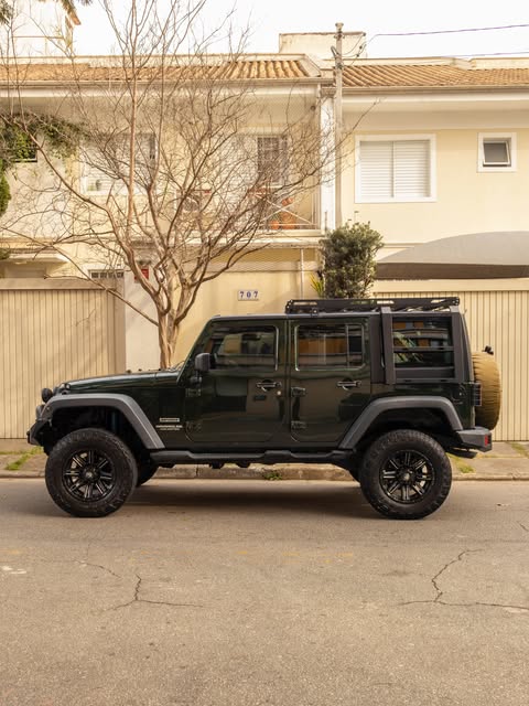 JEEP WRANGLER UNLIMITED - Imagem 2