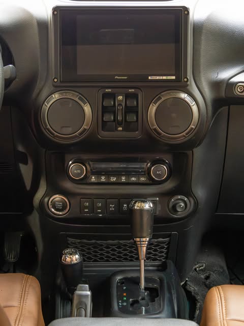 JEEP WRANGLER UNLIMITED - Imagem 6