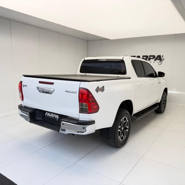 TOYOTA HILUX CD SR 4X4 2.8 TDI DIESEL AUT. - Imagem 4