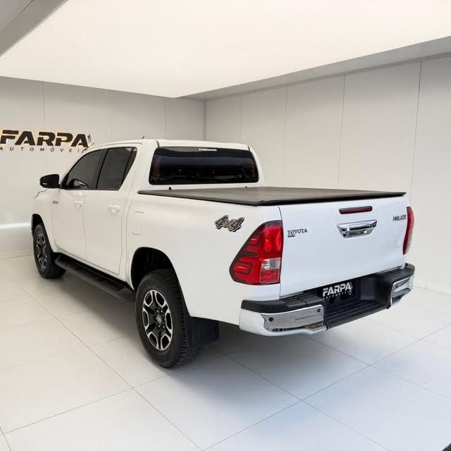 TOYOTA HILUX CD SR 4X4 2.8 TDI DIESEL AUT. - Imagem 6
