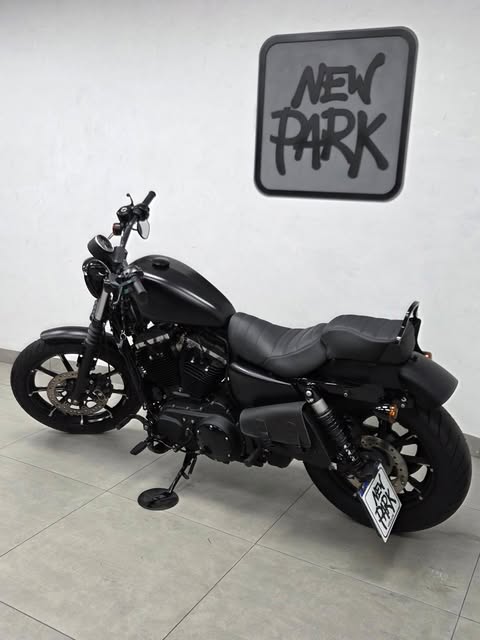 HARLEY-DAVIDSON SPORTSTER IRON 883 - Imagem 12