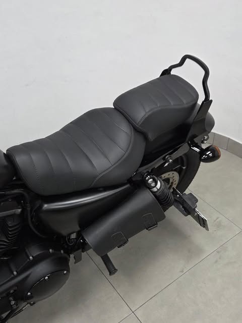 HARLEY-DAVIDSON SPORTSTER IRON 883 - Imagem 9
