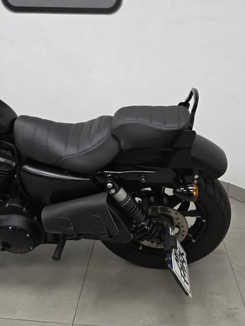 HARLEY-DAVIDSON SPORTSTER IRON 883 - Imagem 10