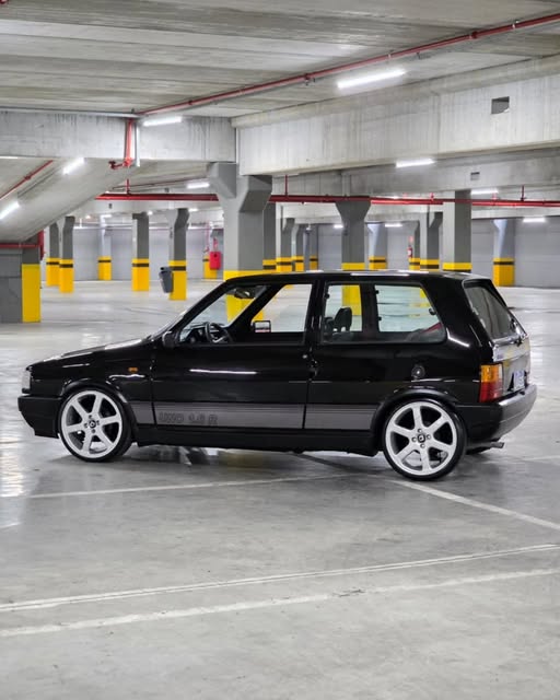 FIAT UNO 1.6R - Imagem 3