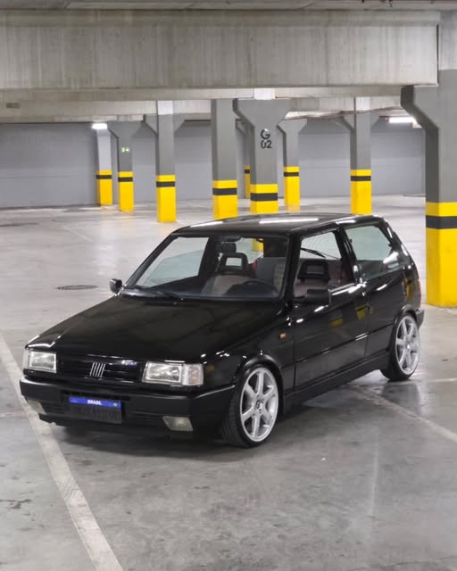 FIAT UNO 1.6R - Imagem 4