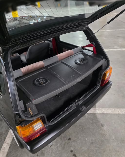 FIAT UNO 1.6R - Imagem 9