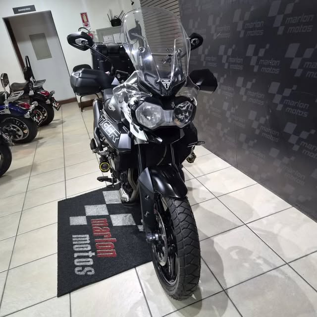 TRIUMPH TIGER 800 XRX - Imagem 4