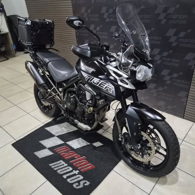 TRIUMPH TIGER 800 XRX - Imagem 6