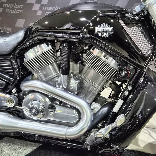 HARLEY-DAVIDSON V-ROD MUSCLE - Imagem 2