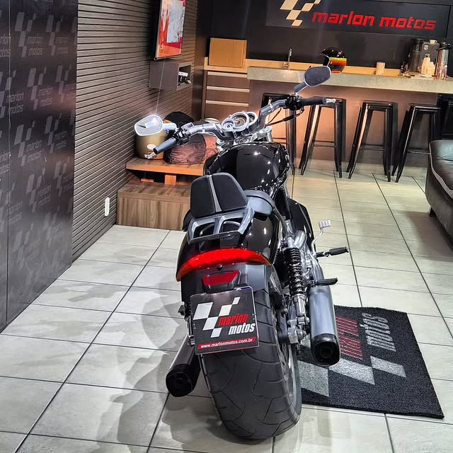 HARLEY-DAVIDSON V-ROD MUSCLE - Imagem 10