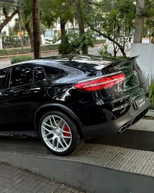 MERCEDES-BENZ GLC 63 AMG - Imagem 7