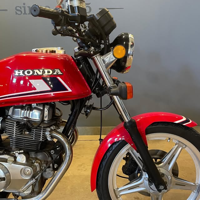 HONDA CB 400 - Imagem 2