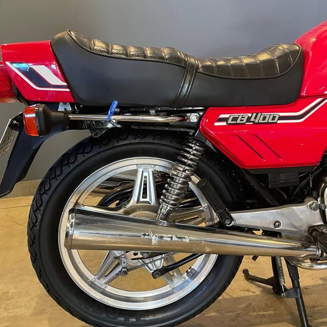 HONDA CB 400 - Imagem 7