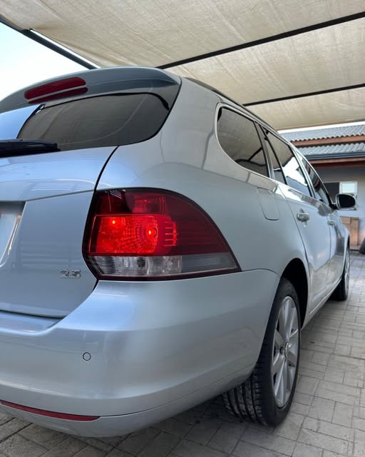 VOLKSWAGEN JETTA VARIANT - Imagem 15