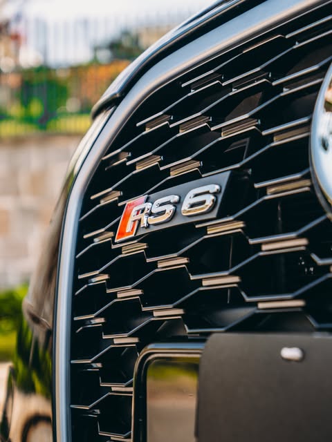 AUDI RS6 - Imagem 1