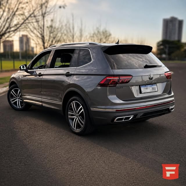 VOLKSWAGEN TIGUAN R LINE - Imagem 8