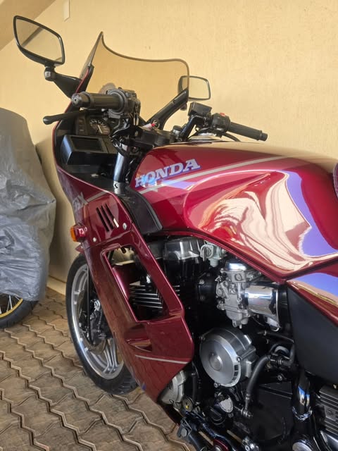 HONDA CB 750 - Imagem 4