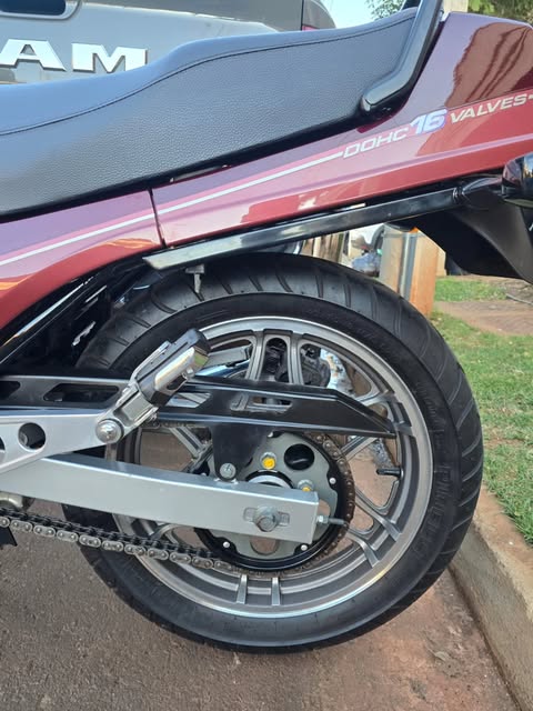 HONDA CB 750 - Imagem 5