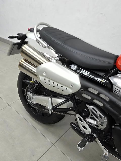 TRIUMPH SCRAMBLER XE - Imagem 5