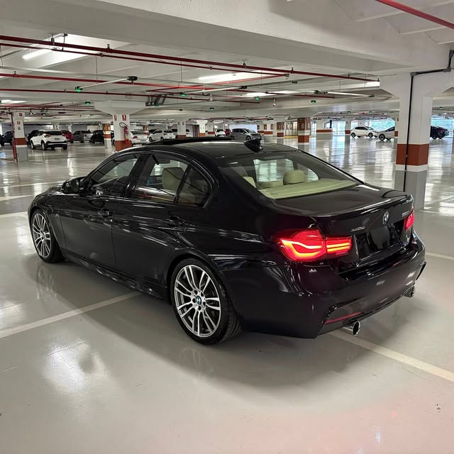 BMW 320I M SPORT PLUS - Imagem 3