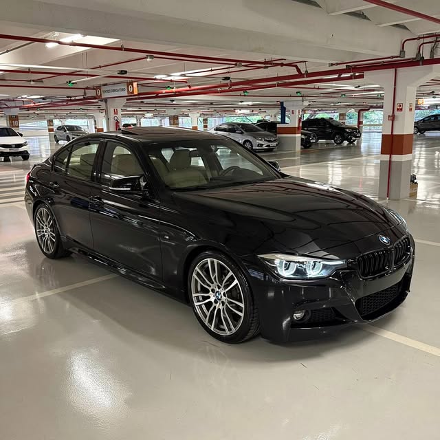 BMW 320I M SPORT PLUS - Imagem 5