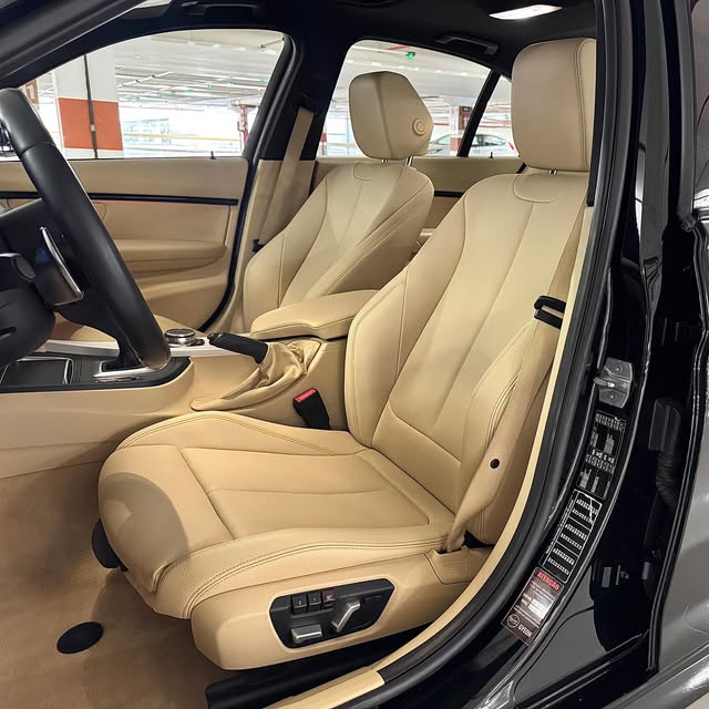 BMW 320I M SPORT PLUS - Imagem 9