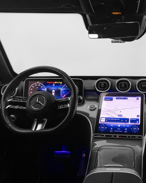 MERCEDES-BENZ C 300 AMG LINE - Imagem 3