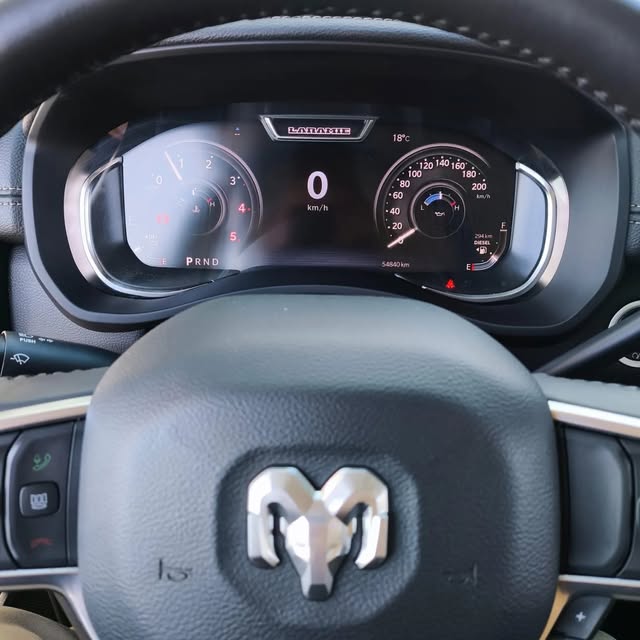 RAM 2500 LARAMIE - Imagem 7