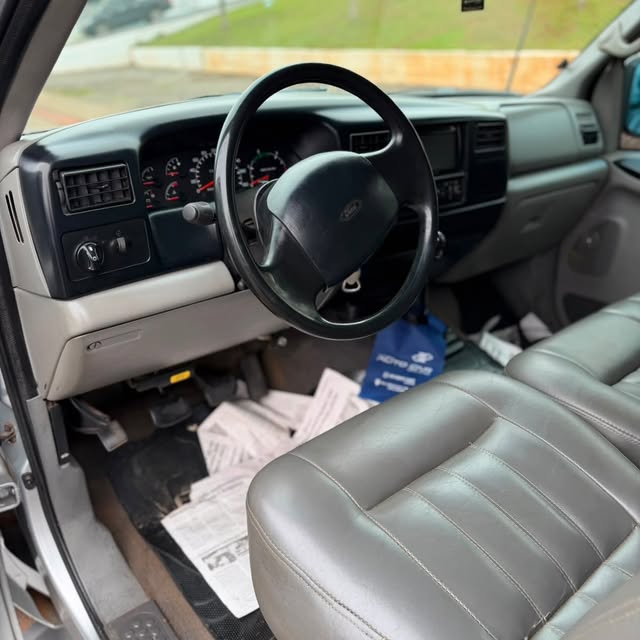 FORD F-250 XLT-L - Imagem 11