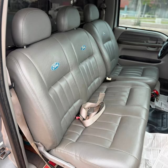 FORD F-250 XLT-L - Imagem 13