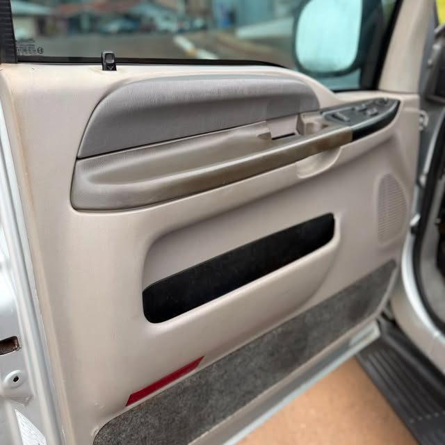 FORD F-250 XLT-L - Imagem 16