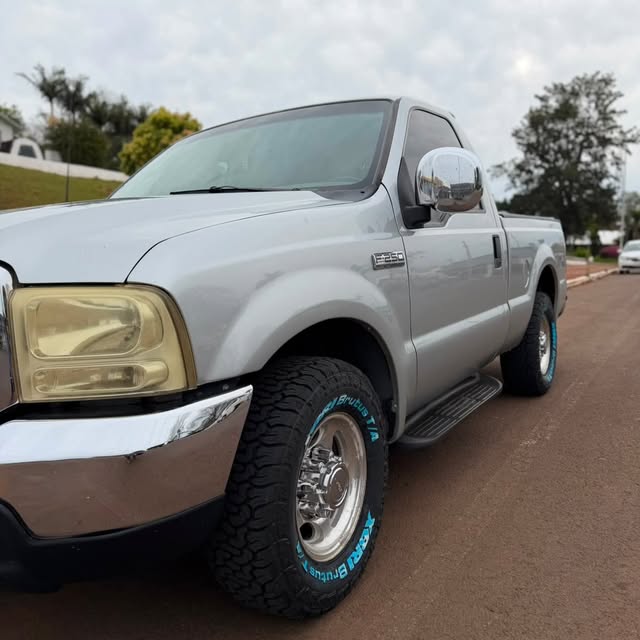 FORD F-250 XLT-L - Imagem 4
